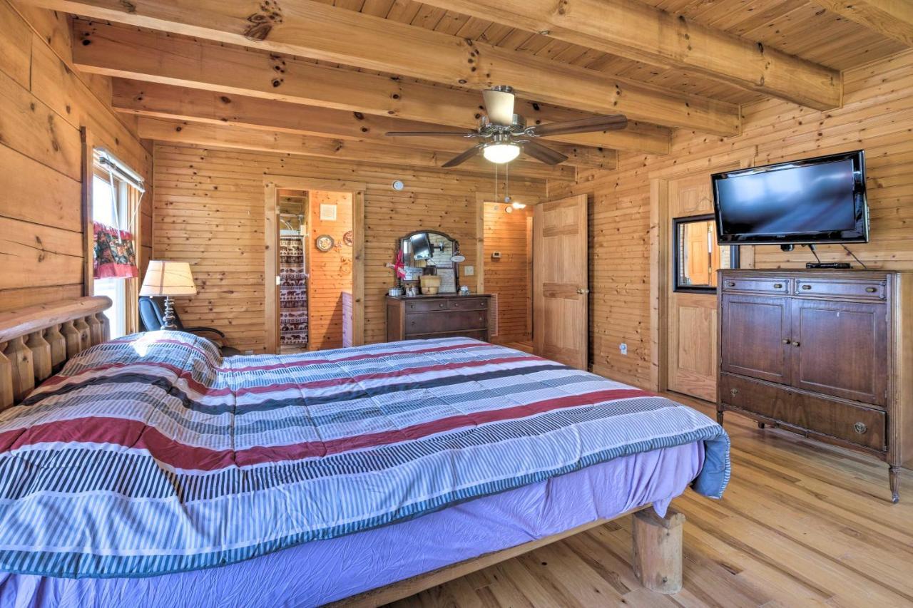Pet Friendly Garnerland Home With Deck And Porch! 루레이 외부 사진