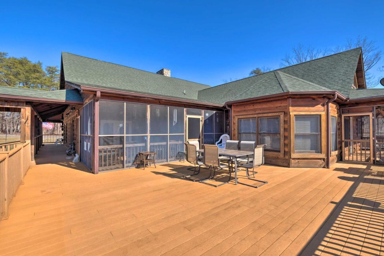 Pet Friendly Garnerland Home With Deck And Porch! 루레이 외부 사진