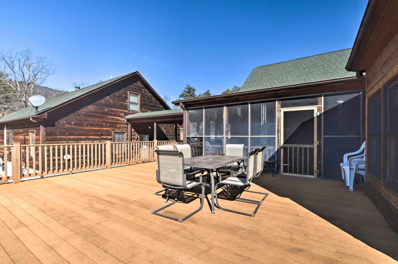 Pet Friendly Garnerland Home With Deck And Porch! 루레이 외부 사진