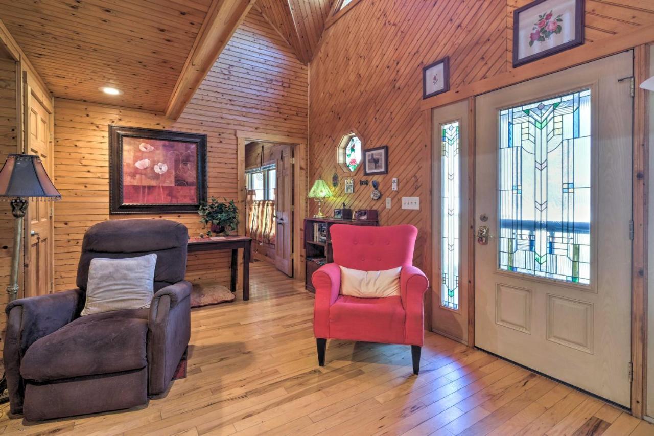 Pet Friendly Garnerland Home With Deck And Porch! 루레이 외부 사진