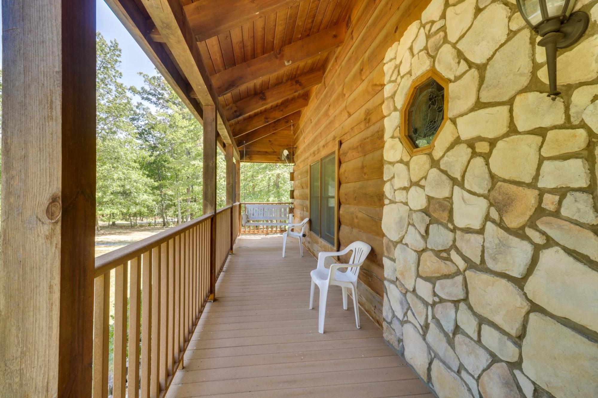 Pet Friendly Garnerland Home With Deck And Porch! 루레이 외부 사진